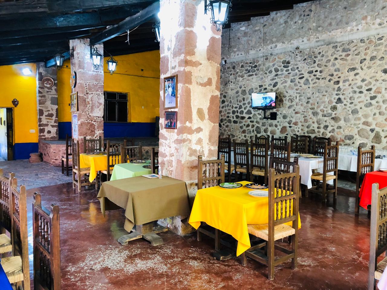 Los Dos Patios